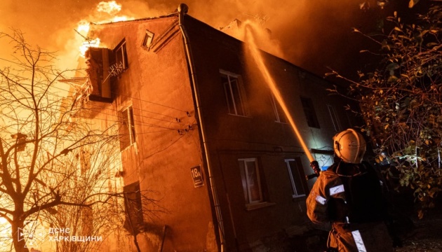Ворожий удар по будинку у Харкові: кількість постраждалих зросла до п'яти, серед них дитина