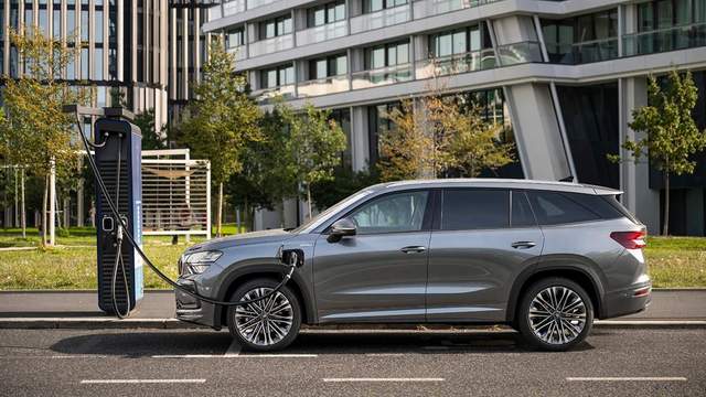 Škoda Kodiaq отримав розкішну версію та потужний гібрид