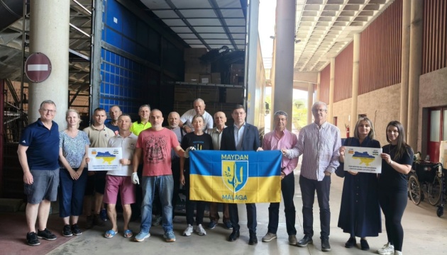 Громада в Малазі відправила до України понад 11 тонн гуманітарної допомоги