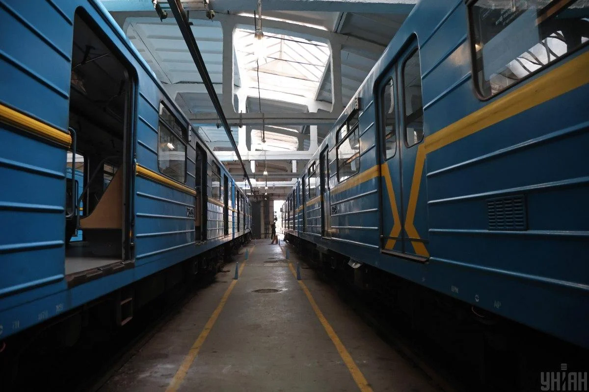 У Києві відновили рух на 'червоній' лінії між станціями 'Академмістечко' і 'Лісова'