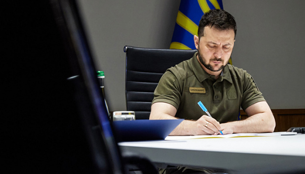 Зеленський увів у дію рішення РНБО про фортифікації для кругової оборони міст