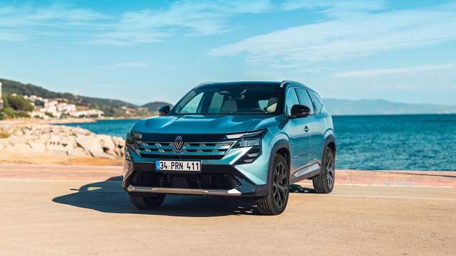Renault везе в Україну новий кросовер Boreal: чим він здивує українців