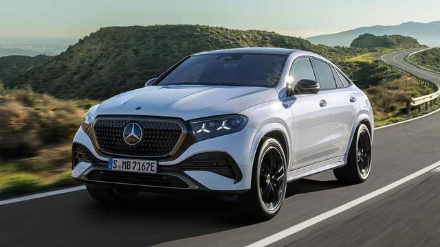 Прощатися зарано: Mercedes-Benz остаточно вирішив долю своїх купе-кросоверів