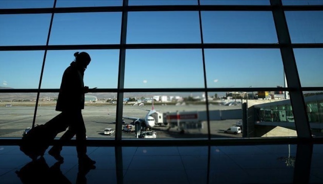 У Москві та Петербурзі затримали або скасували понад 460 авіарейсів через атаку дронів - ЗМІ