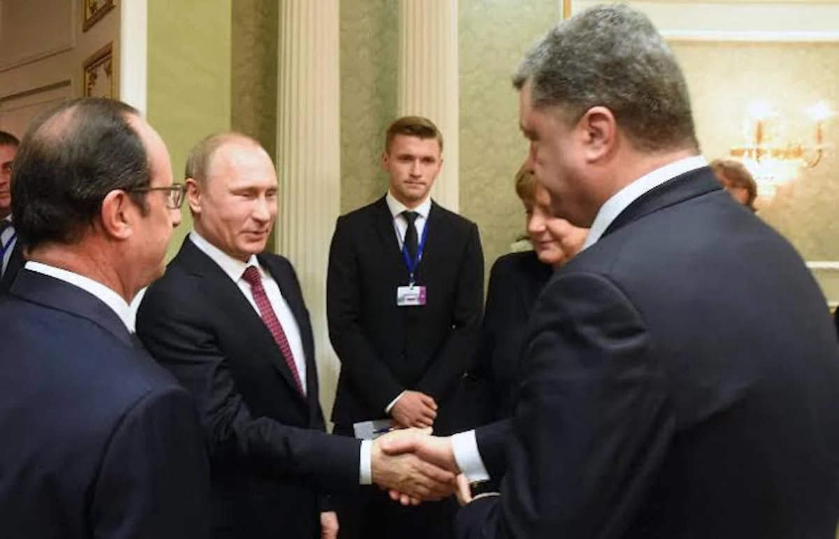 Порошенку дорікнули за критику FirePoint: 'Ця компанія б’є Путіну по руках, які Петро Олексійович так ніжно тиснув під час війни'