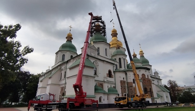 У Києві розпочали ремонт куполу Софійського собору