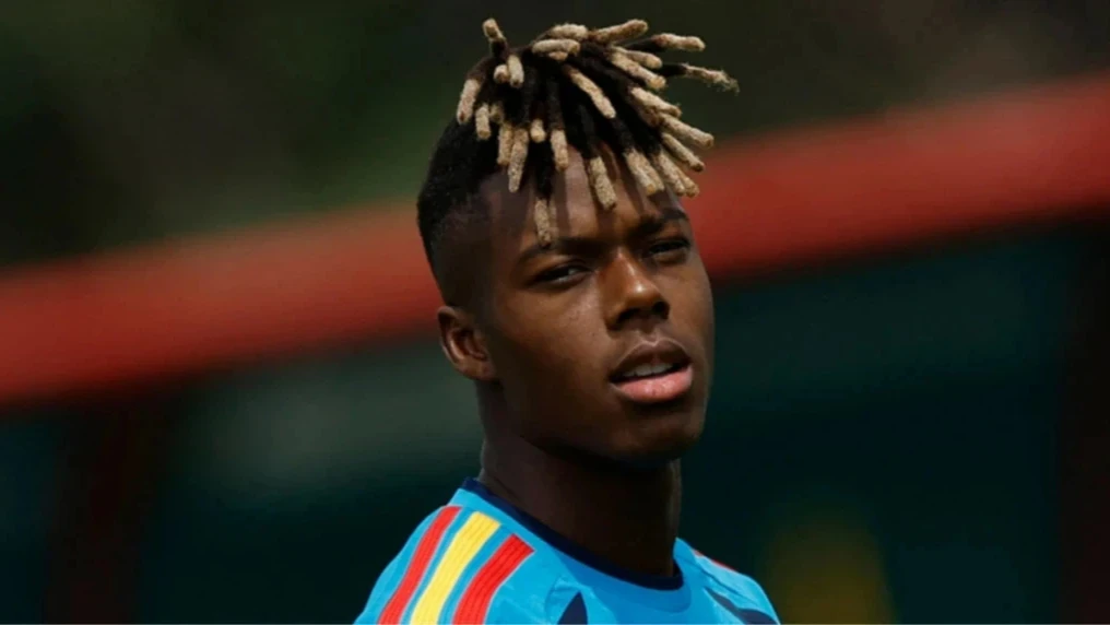 ПСЖ може підписати чемпіона світу-2026 через травму Кварацхелії