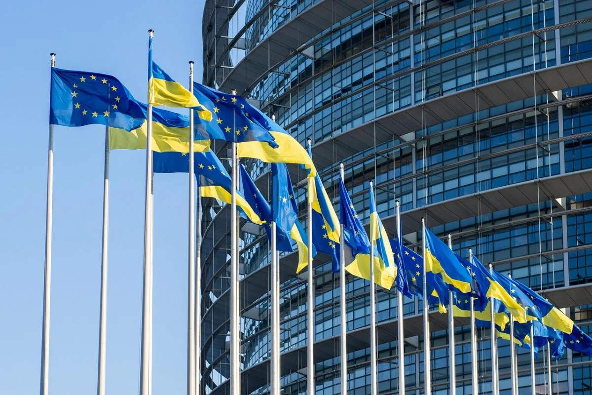 США та Україна узгодили, хто представлятиме Європу на переговорах із Росією, - FT