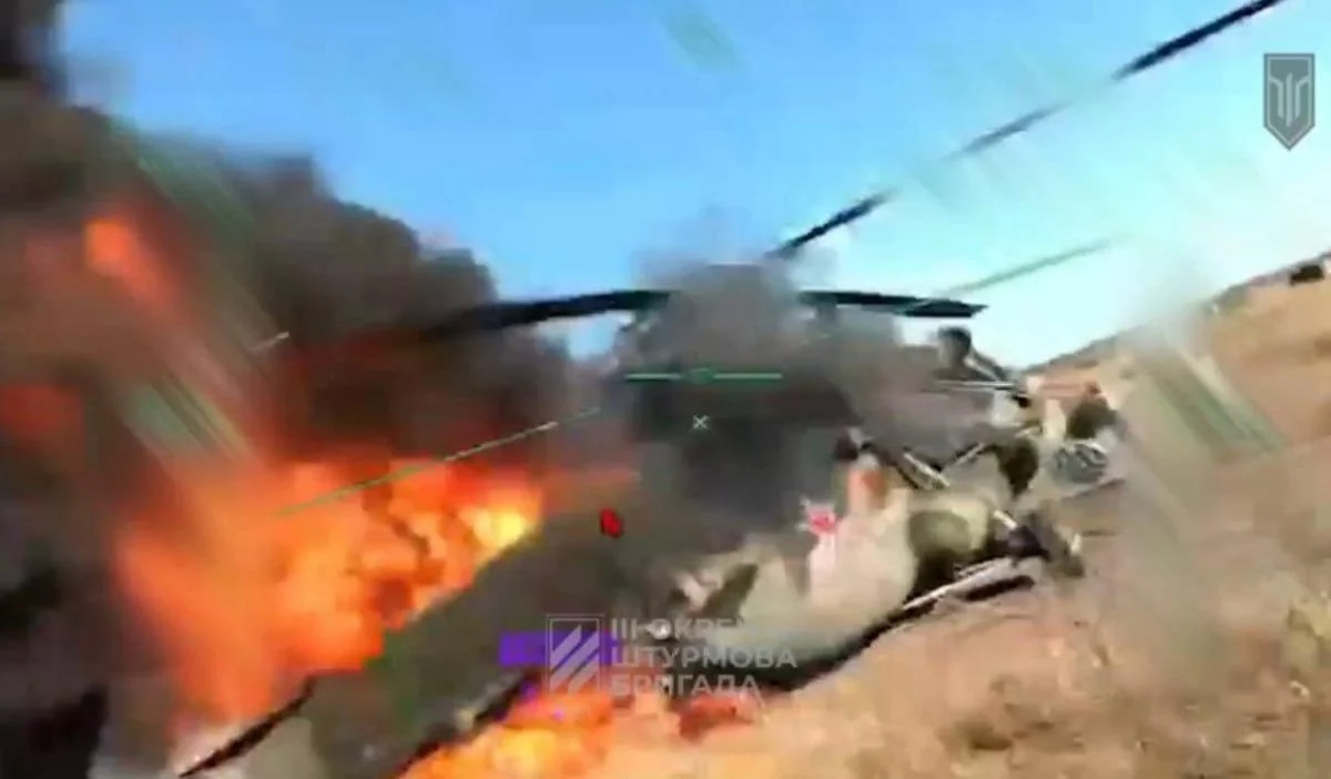 ЗСУ вполювали дроном російський гелікоптер Мі-8 (відео)