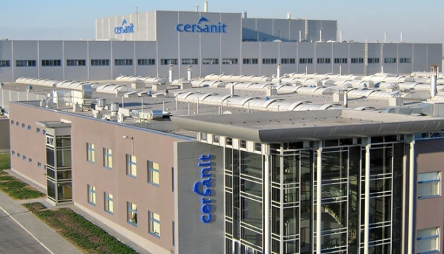 Завод Cersanit у Звягелі повністю припинив роботу через обстріли