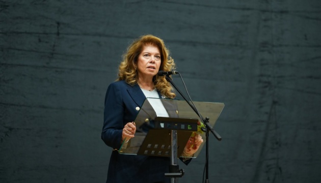 Чинна президентка Болгарії перемагає на виборах, але буде другий тур - екзитпол