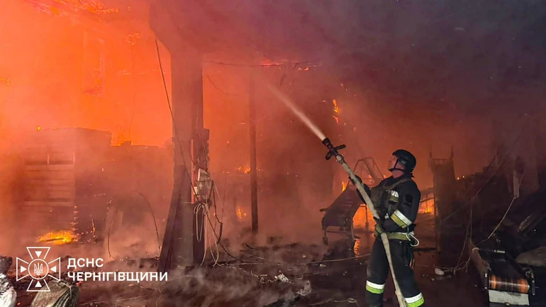 Росіяни поцілили у три агропідприємства на Чернігівщині