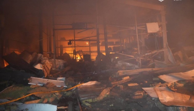 Росіяни вночі атакували промислове підприємство на Одещині