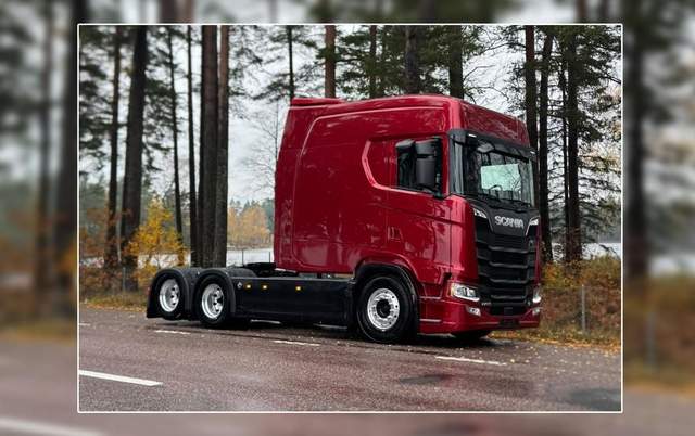 Величезна спальня прямо з заводу: Scania передала клієнту перший тягач із відродженою кабіною Longline