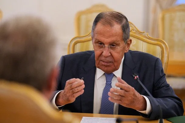 Лавров цинічно заперечив удари Росії по цивільних об’єктах України