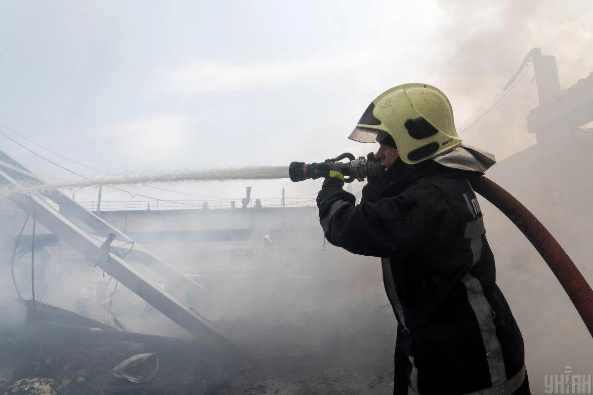 РФ вдарила по ринку в Лозовій: є загиблі та багато поранених