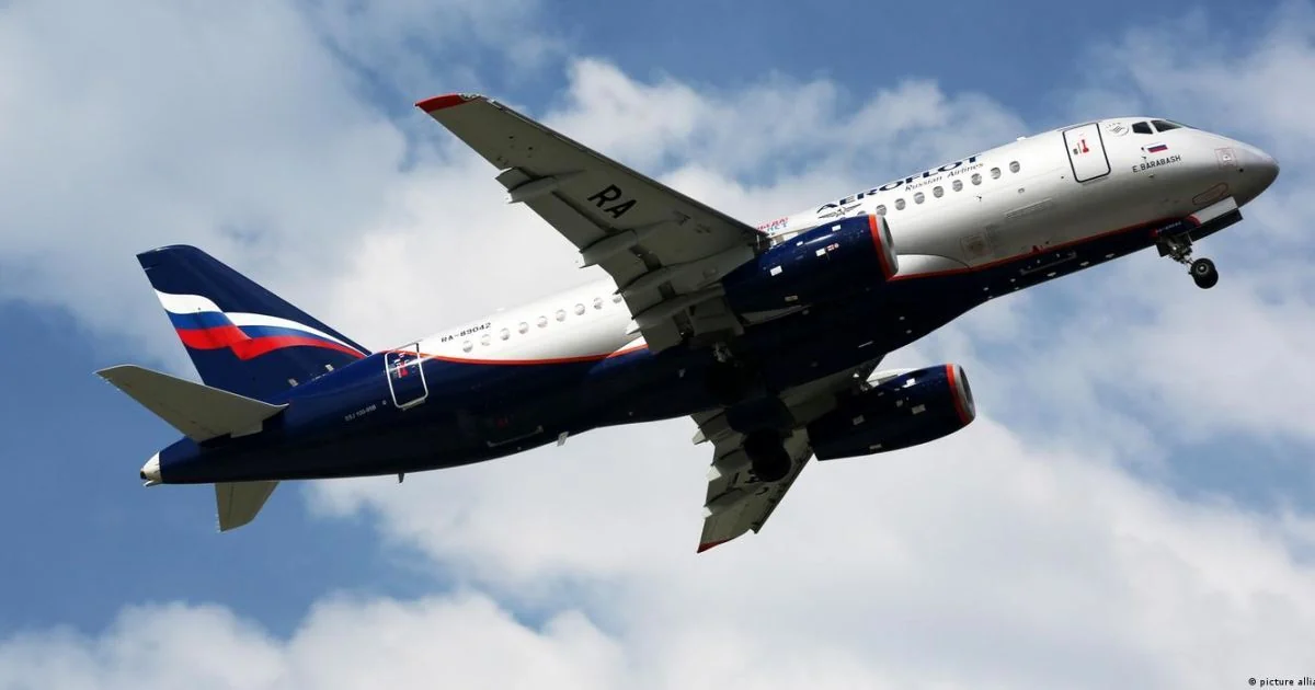 Російський літак Superjet